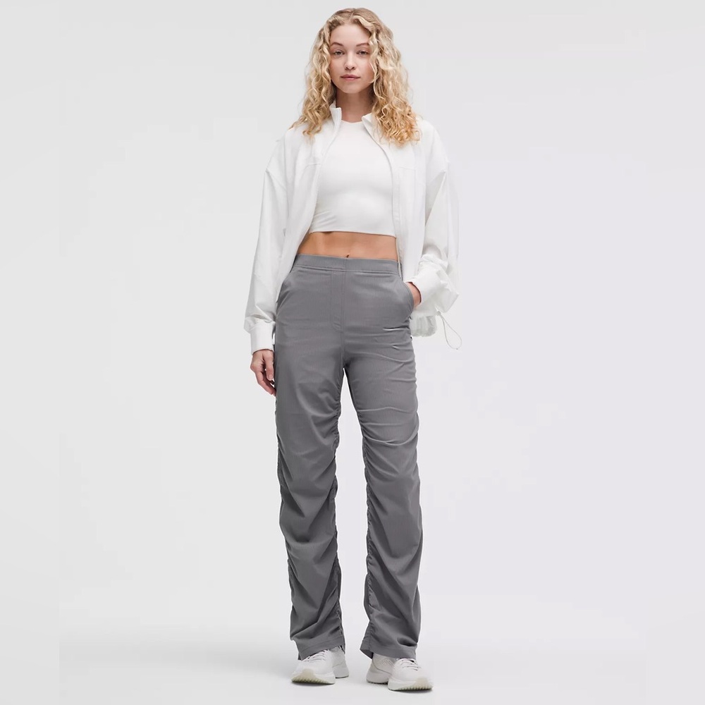 Lululemon Dance Studio Slim-Fit High-Rise Flared Pant in light grey size Large
